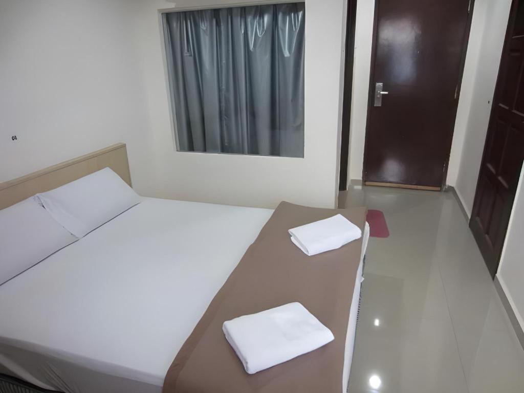 Oyo 89717 Budget Star Hotel Kuala Lumpur Extérieur photo