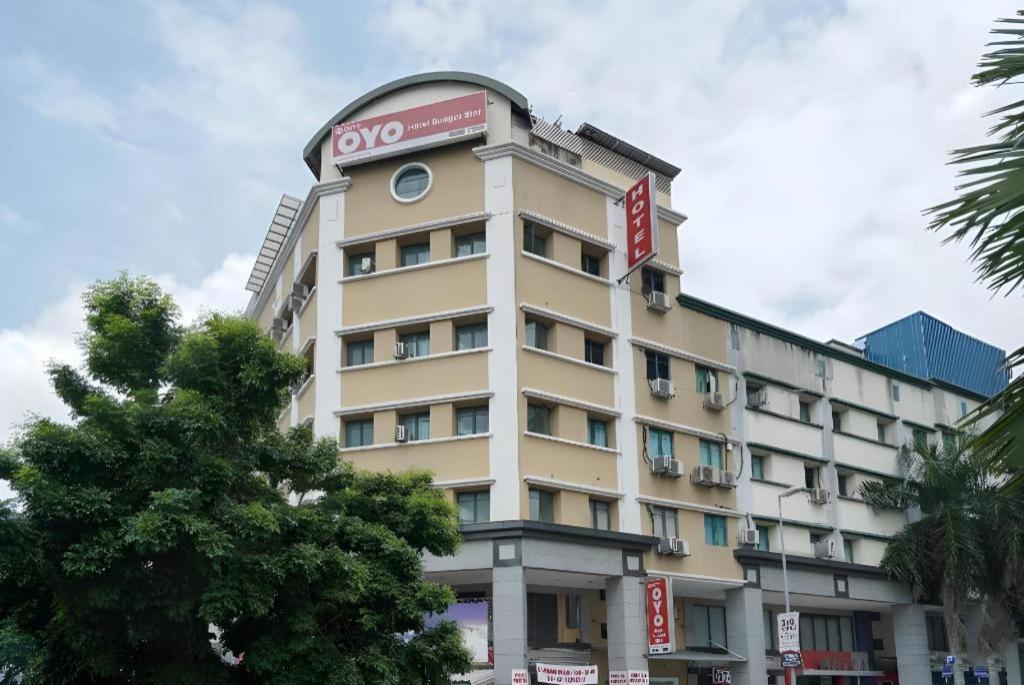 Oyo 89717 Budget Star Hotel Kuala Lumpur Extérieur photo
